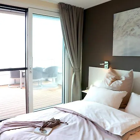 Floatinghouses Bernsteinresort *