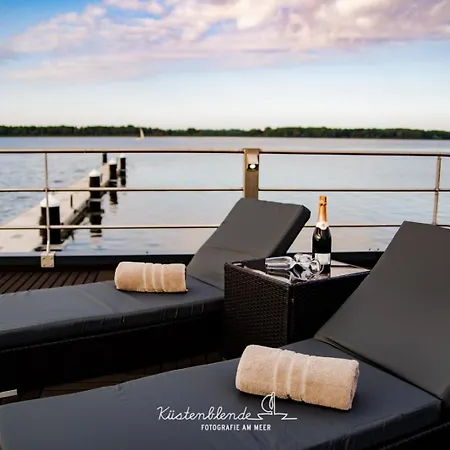 Floatinghouses Bernsteinresort Prázdninový dům Ribnitz-Damgarten