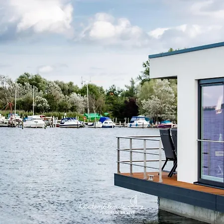 Floatinghouses Bernsteinresort